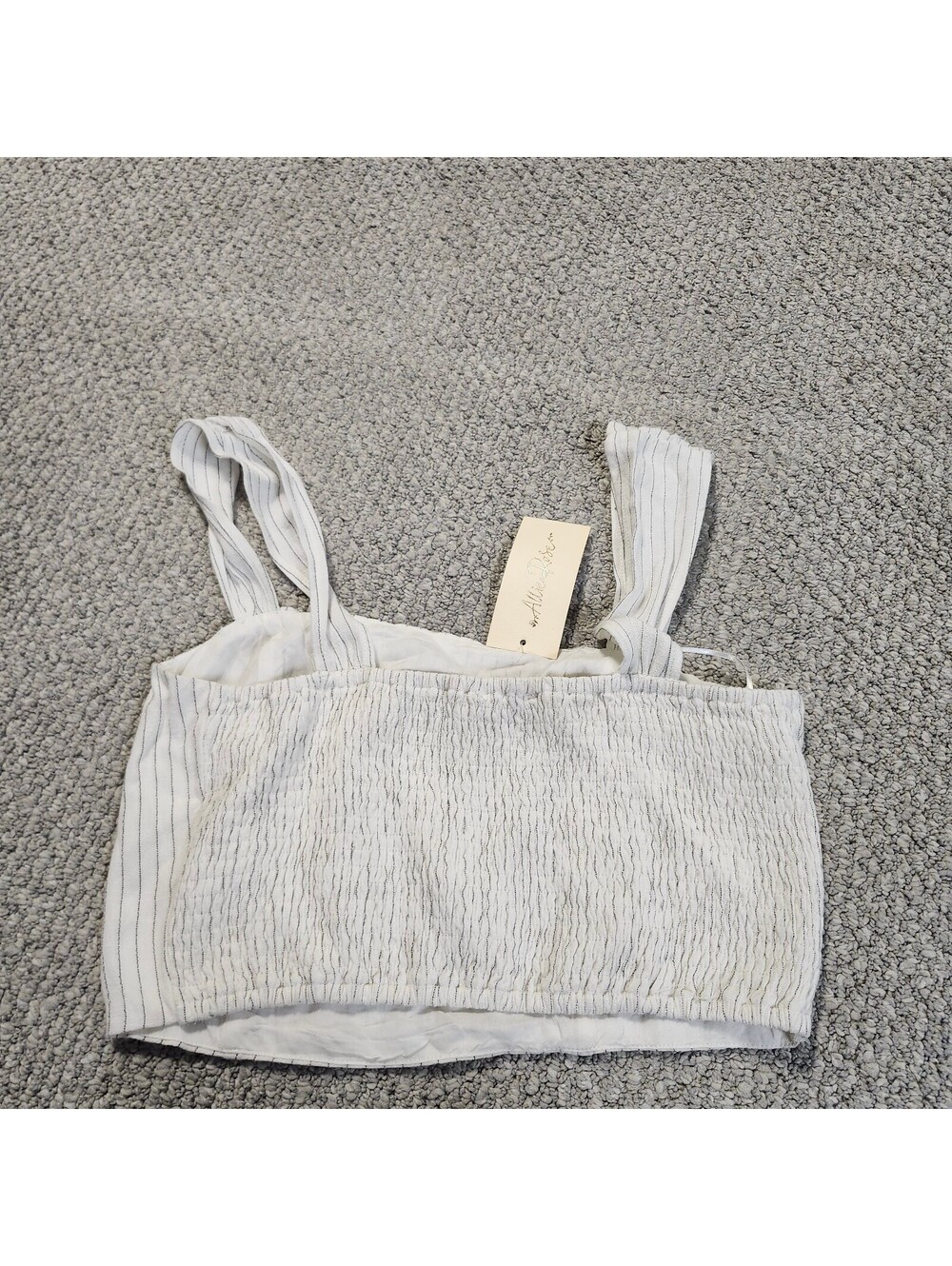 Allie Rose White Pinstripe Crop Top with Wide Straps Size Large NWT - Picture 4 of 7